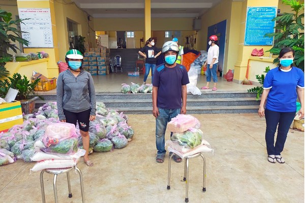 Để người lao động nghèo yên tâm trụ lại thành phố - Anh 1