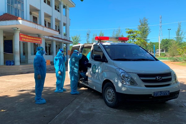 Quảng Bình: Đón 400 người về quê, ưu tiên phụ nữ có thai và nuôi con nhỏ - Anh 1