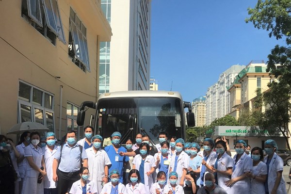 Sữa Cô gái Hà Lan tiếp sức y bác sĩ vào miền Nam chống dịch - Anh 5