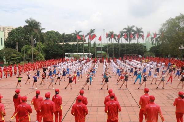 Các tuyển thủ quốc gia hiến máu “Vì miền Nam thân yêu” - Anh 5