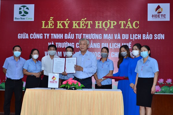 Hợp tác với doanh nghiệp, tạo cơ hội việc làm cho sinh viên ngành du lịch - Anh 1