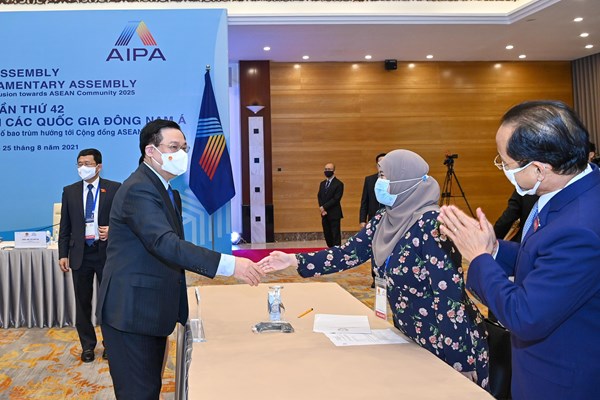 Bế mạc Đại hội đồng AIPA-42 - Anh 4