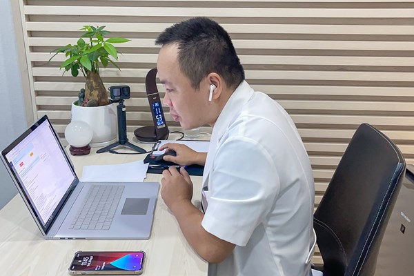 Sáng 26.8, Hà Nội không có ca mắc mới, Tổng đài 1022 tiếp nhận 2.000 cuộc gọi về phòng, chống dịch - Anh 1