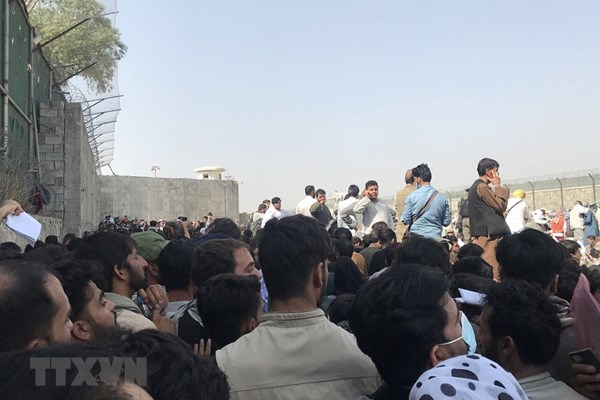 Taliban cho phép các nước tiếp tục chiến dịch sơ tán sau ngày 31.8 - Anh 1