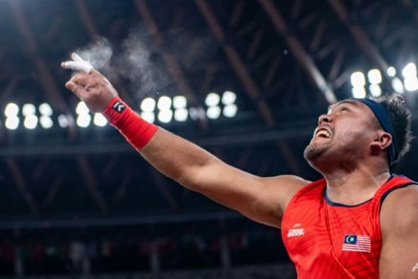 Ủy ban Paralympic Quốc tế tước HCV của VĐV đẩy tạ người Malaysia - Anh 1