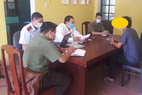 Xử phạt người đàn ông mạo danh nhân viên Hue-S để uy hiếp người khác - Anh 1