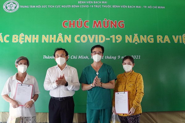Ngày càng nhiều bệnh nhân nặng, nguy kịch được xuất viện tại TP.HCM: Như món quà trong ngày vui Tết Độc lập - Anh 1