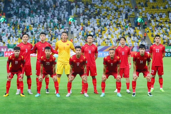Đứng dậy để bước tiếp - Anh 1