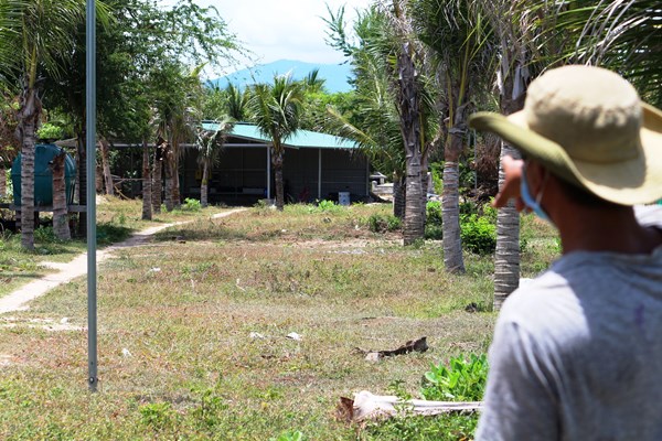 Xác minh người về từ vùng dịch lưu trú bất hợp pháp tại Vạn Ninh (Khánh Hòa): Phóng viên bị hành hung - Anh 2