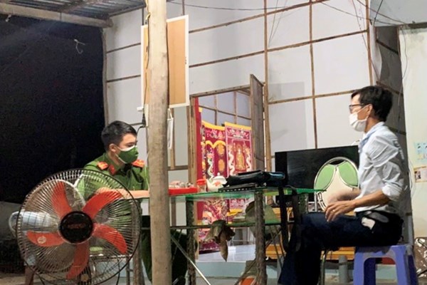 Xác minh người về từ vùng dịch lưu trú bất hợp pháp tại Vạn Ninh (Khánh Hòa): Phóng viên bị hành hung - Anh 1