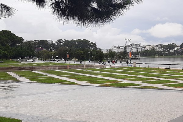 Lâm Đồng: Nhiều dịch vụ được phép hoạt động trở lại từ 17 giờ ngày 8.9 - Anh 1