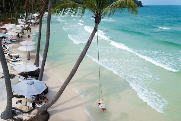 Thủ tướng Chính phủ đồng ý với đề xuất thí điểm đón khách du lịch quốc tế đến Phú Quốc - Anh 1