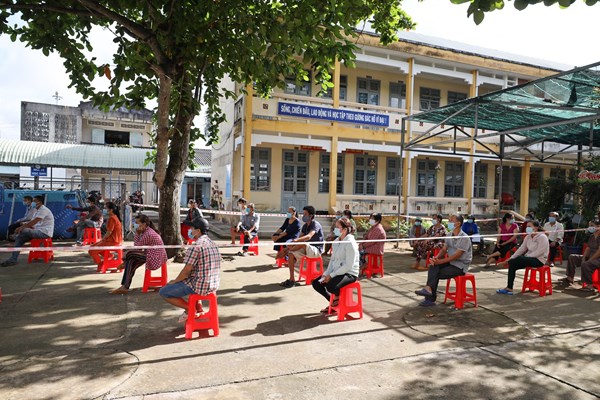 Bến Tre sớm trở về trạng thái bình thường mới với ứng dụng công nghệ trong phòng chống dịch - Anh 6