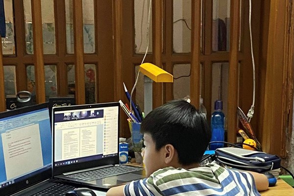 Bảo đảm điều kiện dạy và học phù hợp với tình hình dịch Covid-19. - Anh 1