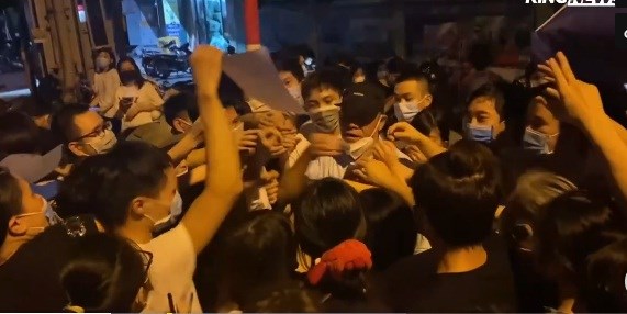 Hà Nội:làm rõ trách nhiệm lãnh đạo chính quyền để xảy ra tập trung đông người - Anh 1