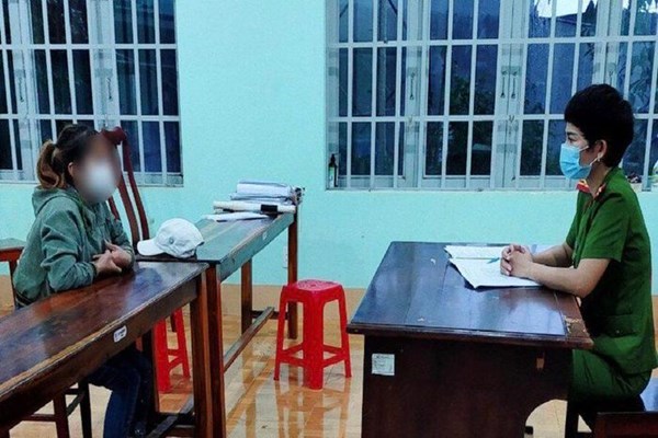 Xử phạt 7 đối tượng 70 triệu đồng do vi phạm các quy định phòng, chống dịch - Anh 1