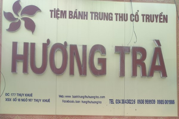 Người Hà Nội xếp hàng mua bánh Trung Thu tại trường tiểu học - Anh 10