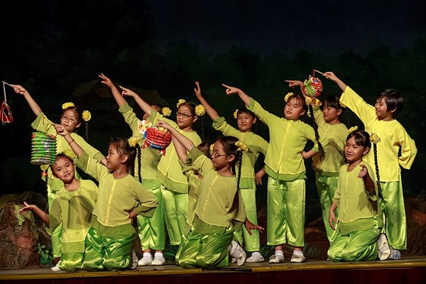 Phát sóng vở cải lương hài 