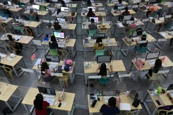 Philippines thí điểm mở cửa trở lại trường học - Anh 1