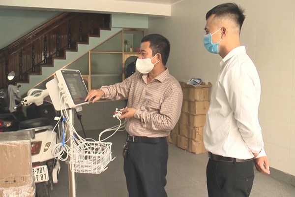 Bán đất, góp hơn 2 tỉ đồng cho địa phương phòng, chống dịch ở Quảng Bình: “Việc này vợ chồng tui nung nấu từ lâu rồi...” - Anh 2