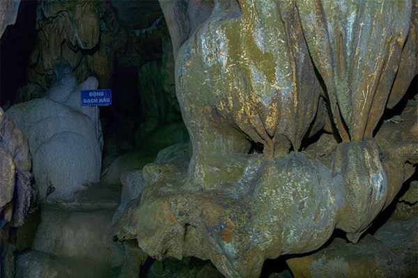 Khám phá động Nhị Thanh – danh thắng nổi tiếng giữa thành phố Lạng Sơn - Anh 7