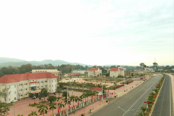 Một huyện không có phòng giao dịch ngân hàng, cây ATM: Cầm tiền thì sợ tiền rơi - Anh 1