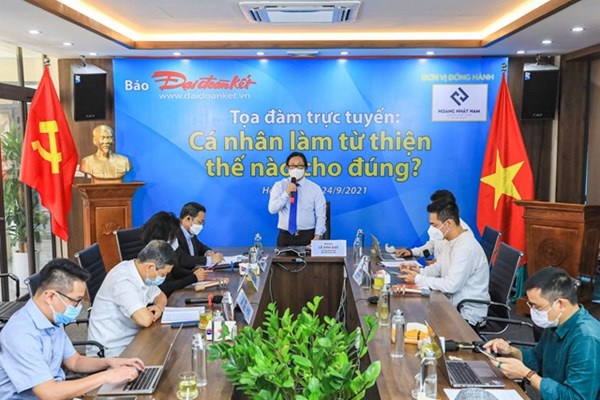 Làm từ thiện không sợ thị phi - Anh 1