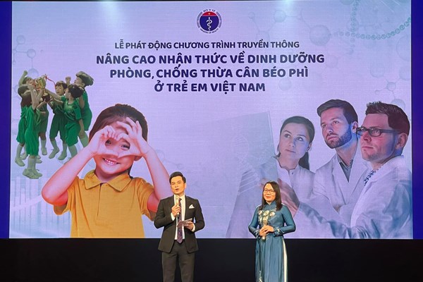 53% bố mẹ không biết hoặc đánh giá thấp việc con mình bị thừa cân - Anh 1