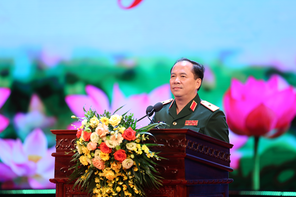 Tổng kết Cuộc thi viết “Những tấm gương bình dị mà cao quý” lần thứ 12 - Anh 1