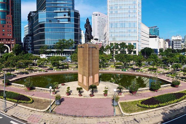 Về việc tu sửa công trình tượng đài Đức thánh Trần Hưng Đạo: Cần giữ được thần thái oai hùng, hình tượng thân quen - Anh 3