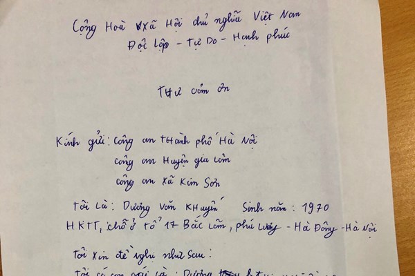 Công an Hà Nội giúp người phụ nữ tâm thần đi lạc về lại với gia đình - Anh 3