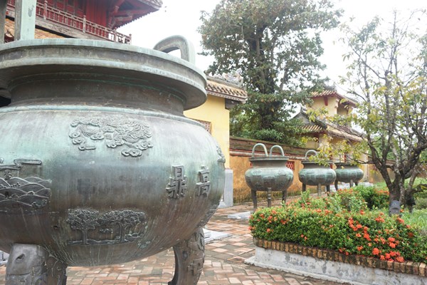 Đưa Cửu đỉnh trở thành Di sản Ký ức thế giới - Anh 1
