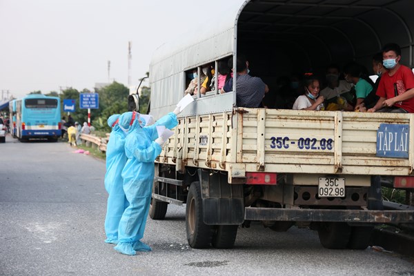 Công dân từ miền Nam ra Bắc: Đến Hà Nội là đường về nhà không còn xa... - Anh 7