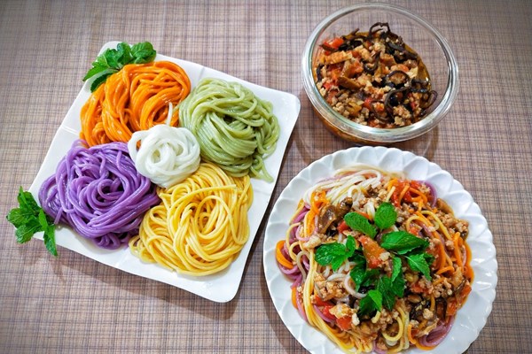 Sắc màu bún khô Cao Bằng - Anh 1