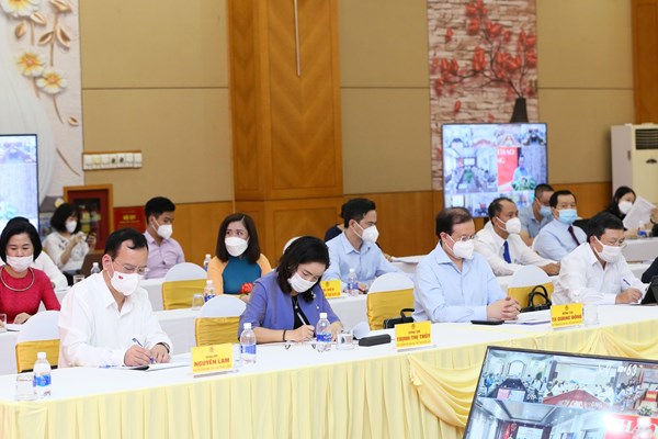 Tạo sức sống mới trong việc xây dựng đời sống văn hoá cho người lao động - Anh 4