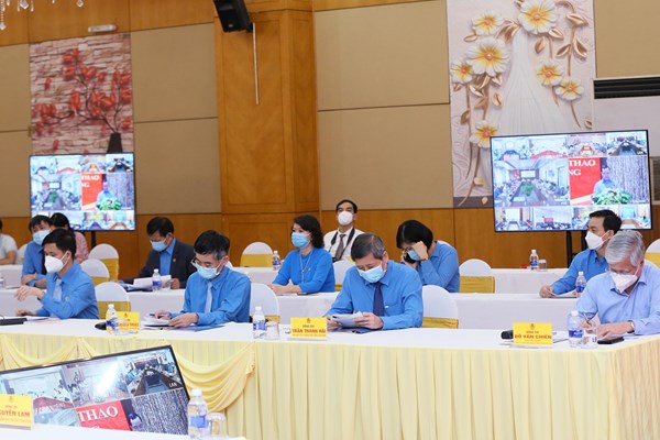 Tạo sức sống mới trong việc xây dựng đời sống văn hoá cho người lao động - Anh 5