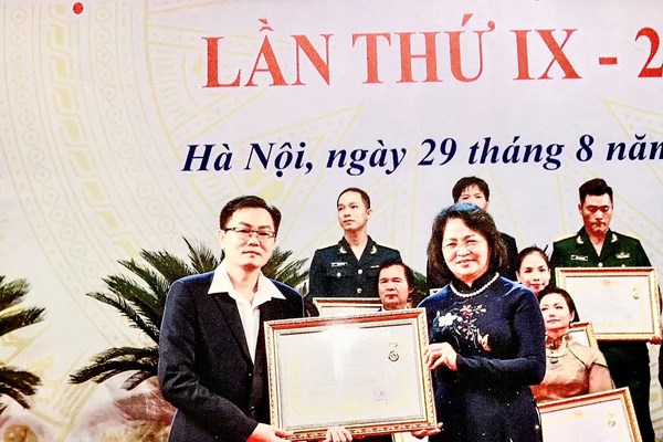 Nghệ sĩ múa của núi rừng Tây Bắc - Anh 1