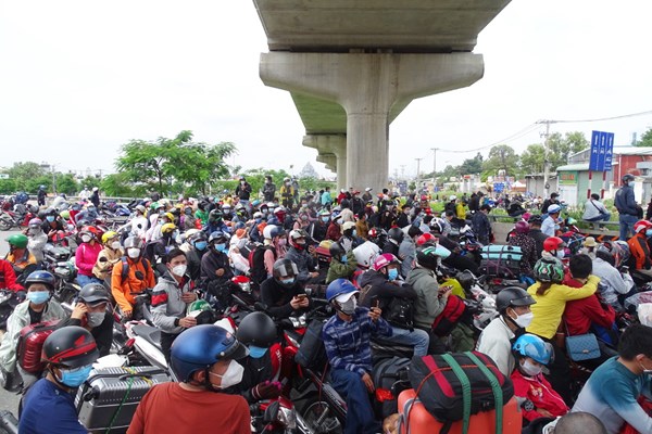 Để người lao động quay lại - Anh 1