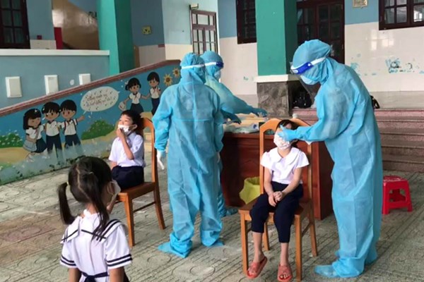 Chuẩn bị phương án đón học sinh trở lại trường - Anh 1