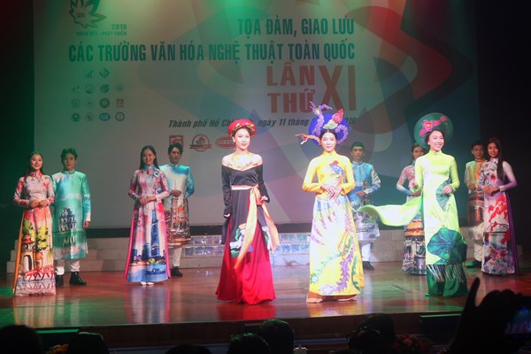 Dự thảo Quy tắc ứng xử của người hoạt động trong lĩnh vực nghệ thuật: “Lạt mềm” giúp nghệ sĩ hướng tới chuẩn mực - Anh 5