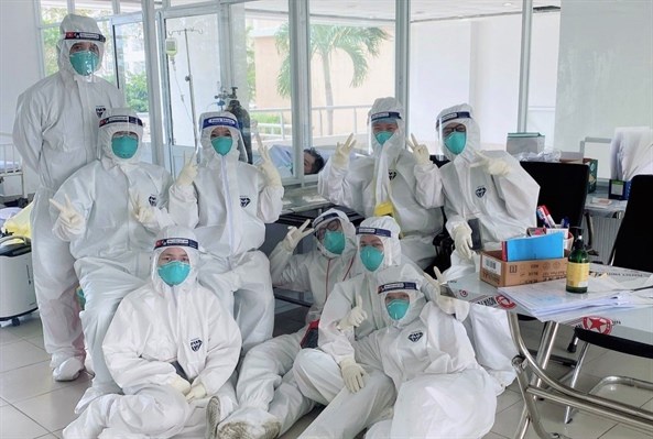 Tặng bằng khen của Thủ tướng Chính phủ cho 138 cá nhân xuất sắc trong phòng, chống dịch Covid-19 - Anh 1