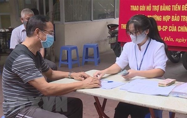 Các chính sách bảo hiểm xã hội đóng vai trò quan trọng trong việc đảm bảo an sinh xã hội - Anh 2