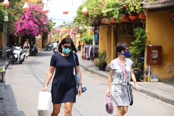 Quảng Nam: Bàn kế hoạch mở cửa đón khách du lịch - Anh 2