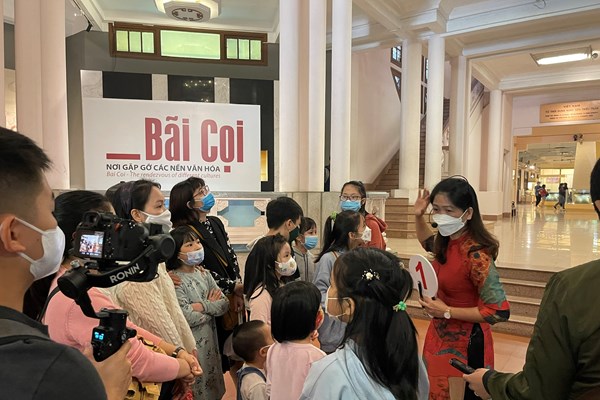 Tour bộ hành khám phá Kiến trúc Pháp trong lòng Hà Nội - Anh 3
