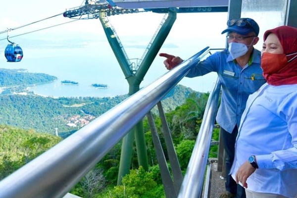 Malaysia hy vọng mở cửa hoàn toàn du lịch cho khách quốc tế vào tháng 12 - Anh 2