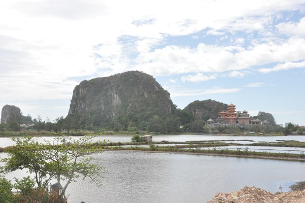 Nhiều vấn đề đặt ra khi quy hoạch​​​​​​​ danh thắng Ngũ Hành Sơn - Anh 1