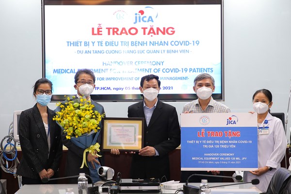 JICA hỗ trợ thiết bị chẩn đoán và điều trị Covid-19 cho Bệnh viện Chợ Rẫy - Anh 1