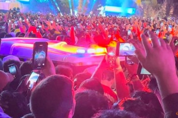 Rapper liên quan đến vụ giẫm đạp tại lễ hội âm nhạc bị kiện - Anh 2