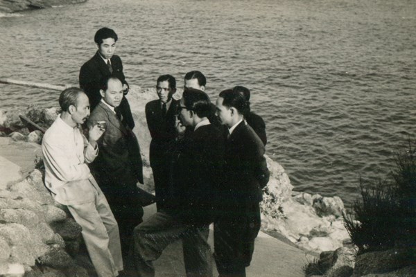 Kỷ niệm 115 năm ngày sinh danh hoạ Mai Trung Thứ (10.11.1906-10.11.2021): Họa sĩ Việt tài hoa tỏa sáng trên đất Pháp - Anh 2
