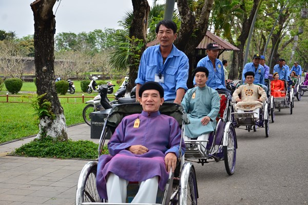 Quảng bá áo dài truyền thống tại Liên hoan phim Việt Nam - Anh 5